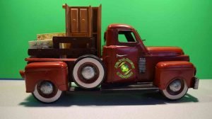 junk removal pick-up truck
